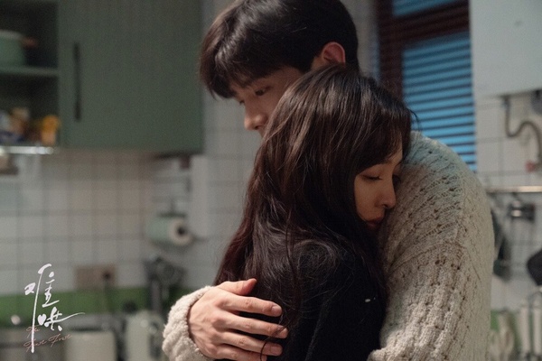 陸劇《難哄》高甜吻戲盤點！「浴室吻、芭蕾吻」又慾又甜神還原，校服求婚吻感動催淚！
