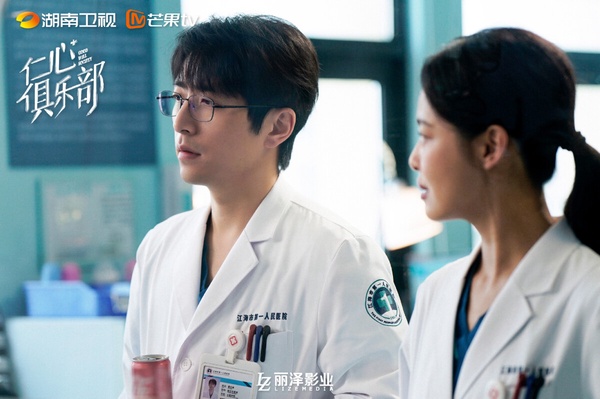 3月必追陸劇TOP10！《難哄》結局《噓，國王在冬眠》接檔，《似錦》可追，這部一集上癮