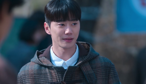 Netflix《苦盡柑來遇見你》IU&amp;amp;amp;amp;朴寶劍炸裂哭戲引爆催淚彈！金明分手李濬榮改嫁這男神？