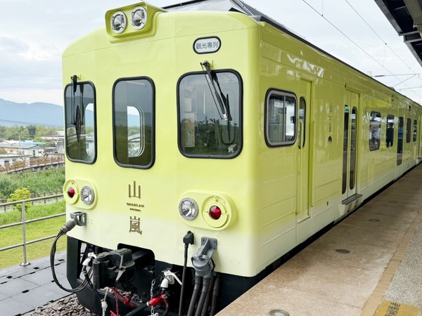 雄獅旅遊攜手台鐵全新觀光列車「山嵐號」亮點1：清新檸檬黃自然色系