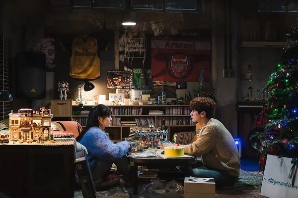 Netflix《苦盡柑來遇見你》劇情彩蛋！IU真的被說過是北韓間諜，金宣虎真實身份是他？