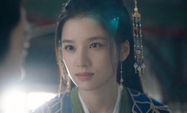 肖戰主演的《藏海傳》是今年高期待的復仇古裝劇，這是優酷製播的S+大男主劇，由《甄嬛傳》導演鄭曉龍指導，肖戰搭配95花張婧儀，是絕對的黃金班底！目前《藏海傳》釋出的預告，拍攝質感很大器，造型也好看，可以期待一下！
