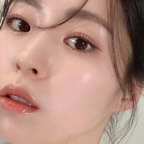 成熟臉如何顯嫩？避免膨脹色腮紅