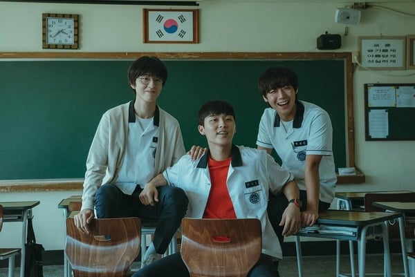 不輸《苦盡柑來遇見你》！8部「一追上癮」Netflix韓劇！《惡緣》好看，它追了停不下來