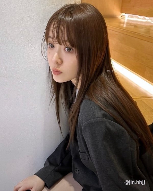 細軟髮適合什麼髮型？扁塌細軟髮短髮、長髮範本推薦，修飾臉型+蓬鬆度兼顧！