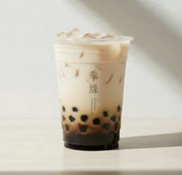 2026季緣菜單推薦！季緣茶飲在紅什麼？網推季緣必喝水蜜桃青烏龍、富士蘋果青烏龍
