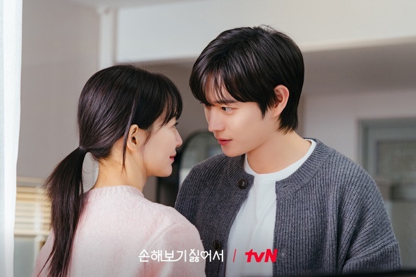 「最捨不得追完」Netflix韓劇TOP10!《金師傅》第9輸《淚之女王》，它狠超《鬼怪》奪冠