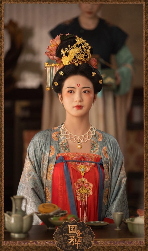 2025古裝一面倒好評的古裝美人！《雁回時》陳都靈霸氣，白鹿美艷，黃楊鈿甜備受期待！