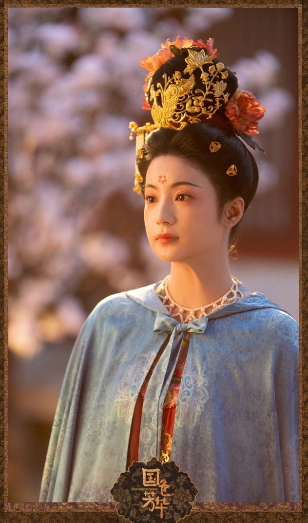2025古裝一面倒好評的古裝美人！《雁回時》陳都靈霸氣，白鹿美艷，黃楊鈿甜備受期待！