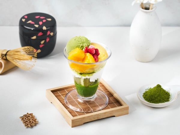 抹茶控要吃！「壽司郎 X 辻利茶舗」話題甜點，辻利抹茶芒果聖代、抹茶可麗餅限量登場