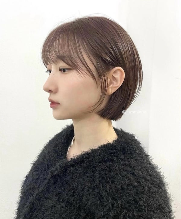 法式瀏海是什麼？2025法式瀏海範本15款：適合臉型、短中長髮