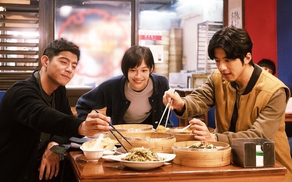 《美食無間》傅孟柏、王柏傑主演，結合犯罪和美食的影集