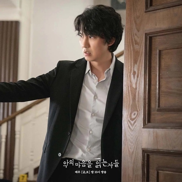《機智住院醫生生活》好勸退?8部「一集入坑」Netflix韓劇！前兩部追1集好看到停不下來