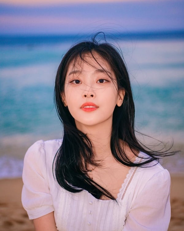 崔熙真個人 IG 照片，人氣碾壓女主角