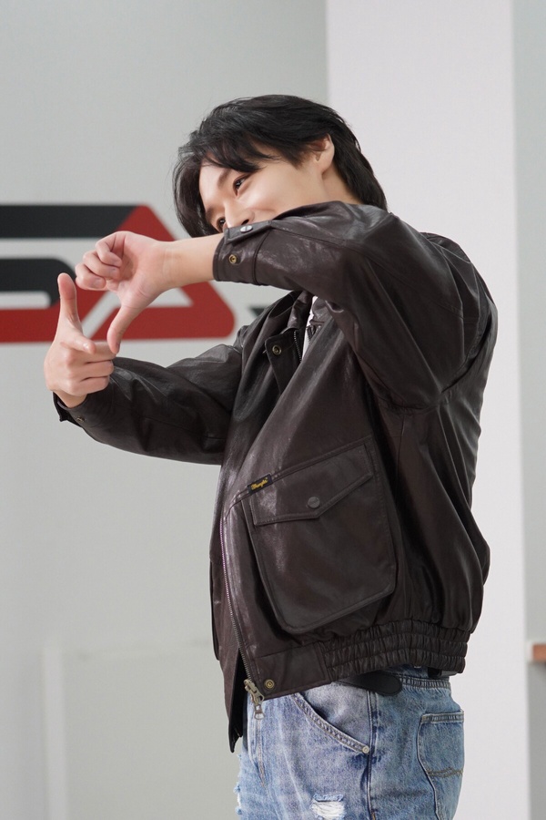《弱美男英雄Class 2》朴志訓10件事！8歲就和GD比演技的天才童星，竟願為十億放棄神顏