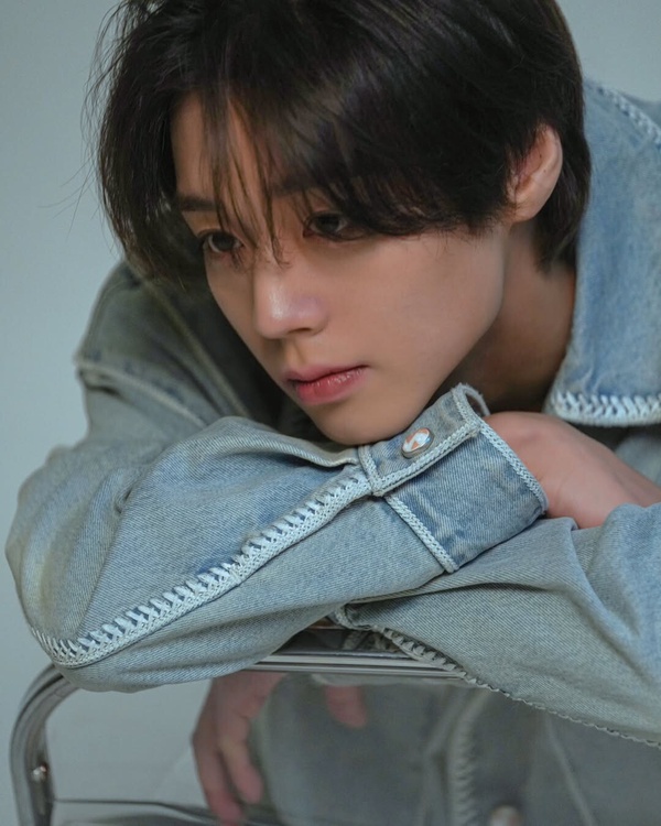 《弱美男英雄Class 2》朴志訓10件事！8歲就和GD比演技的天才童星，竟願為十億放棄神顏