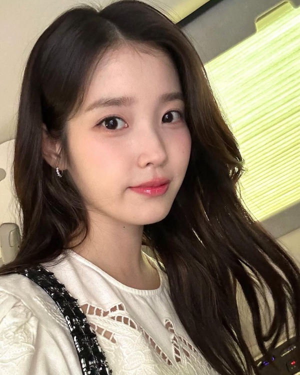 IU 在《苦盡柑來遇見你》中展現精湛演技