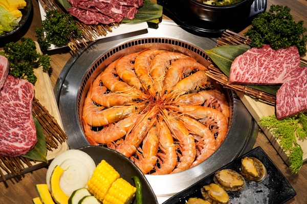 夯下去和牛燒肉放題 和牛燒肉和天使紅蝦