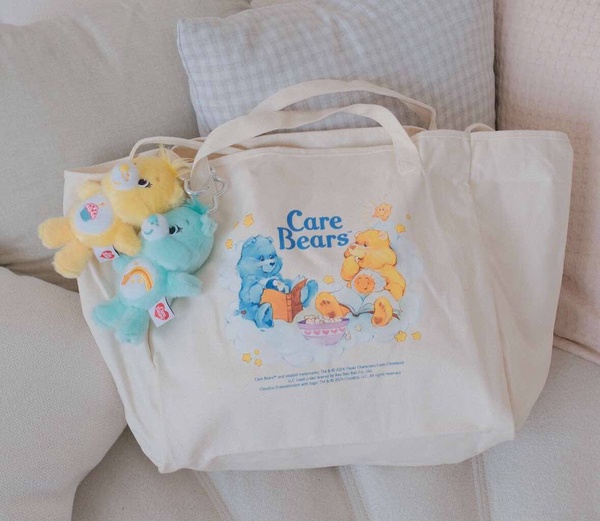 7-11「Care Bears」集點！絨毛吊飾、三用翻轉抱枕、登機箱、招財貓公仔等35款一次看