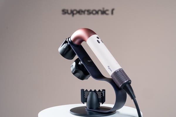 Dyson Dyson Supersonic r™精準造型輕量吹風機，NT$14,900