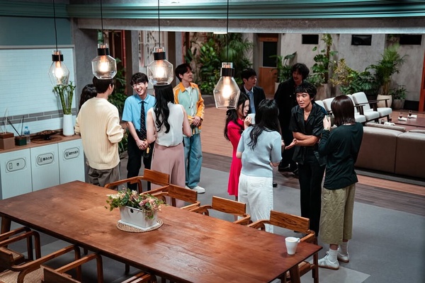 Netflix《魔鬼的計謀2》遊戲規則、14位成員IG懶人包：SJ圭賢和世界棋王都在名單內！