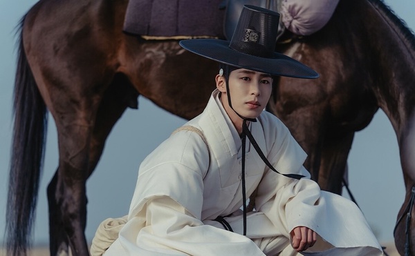 Netflix《吞金》劇情看點&amp;amp;amp;amp;amp;amp;amp;amp;amp;amp;amp;amp;角色介紹