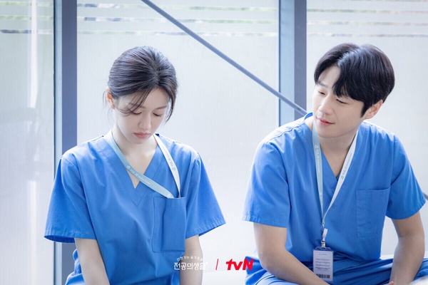 《機智醫生生活》衍生劇！《機智住院醫生生活》高允貞、申始雅領銜主演