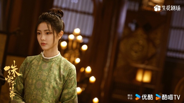 謝可寅在趙露思、劉宇寧主演的《珠簾玉幕》中女扮男裝飾演「崔十九」，已經讓觀眾們印象深刻，而她之後又客串出演了《獵罪圖鑑2》，形象超級反差，網友們完全認不出來！