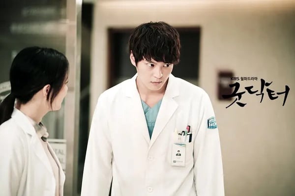 日票選「最感人」韓劇TOP10！金惠子《耀眼》第6輸IU《我的大叔》，它打敗《機醫》奪冠