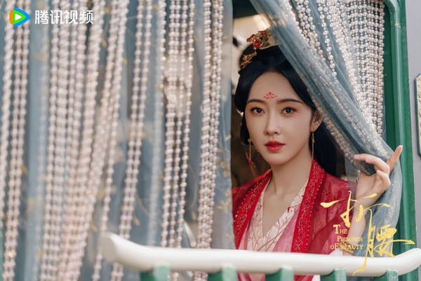 《折腰》劇情看點＆角色介紹：劉宇寧、宋祖兒先婚後愛，高甜圓房被封「床戲天花板」