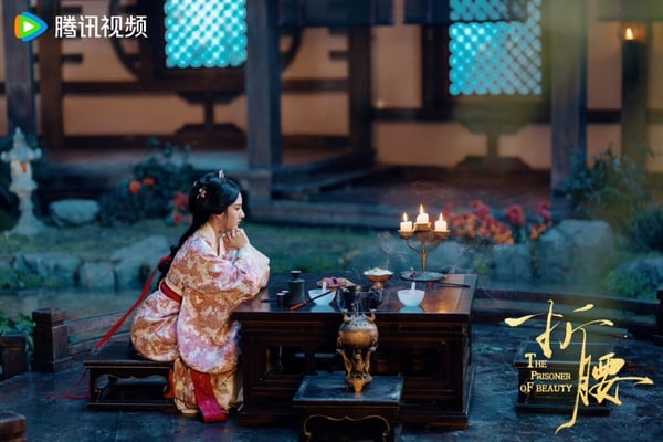 《折腰》劇情看點＆角色介紹：劉宇寧、宋祖兒先婚後愛，高甜圓房被封「床戲天花板」