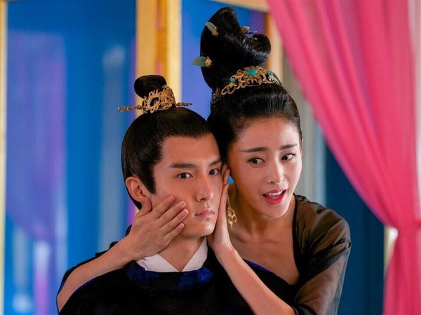 張天愛、盛一倫主演古裝劇《太子妃升職記》劇照，搞笑又充滿反轉的愛情故事