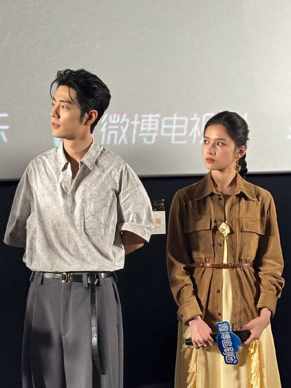 肖戰在《藏海傳》中展現高挑身材，與張婧儀同框畫面和諧