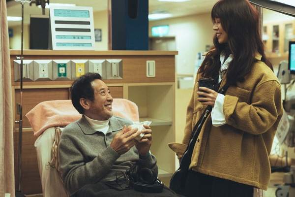 Netflix台劇《忘了我記得》花絮照，秦漢和謝盈萱合作談角色吸引之處