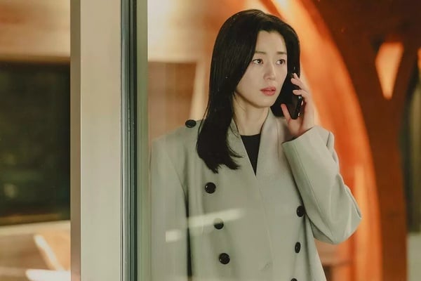 2025下半年必追韓劇推薦片單25部！Netflix《魷魚遊戲3》、李鐘碩新劇《瑞草洞》必追！
