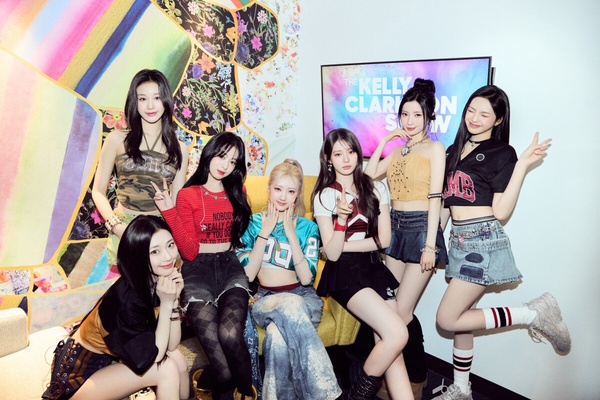 FB：BLACKPINK