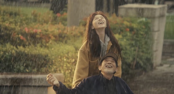 Netflix《忘了我記得》6大劇情彩蛋！秦漢相親對象藏瓊瑤梗，謝盈萱婚禮永遠會出包？