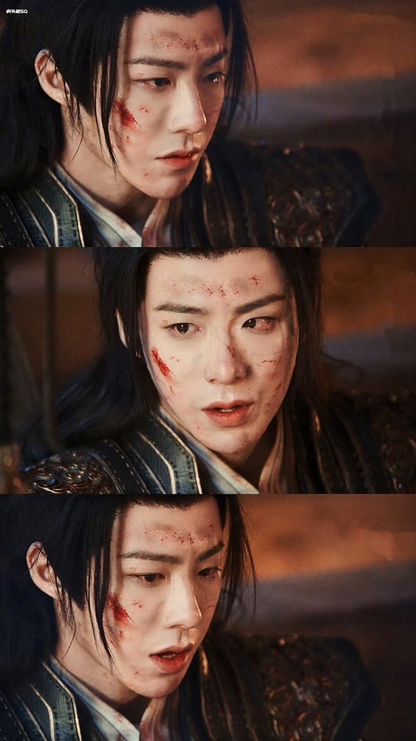 劉宇寧在《折腰》、《一念關山》都有戰損造型。在《折腰》劉宇寧飾演亂世梟雄魏劭。劇中魏劭有不少戰場登戰的畫面，不同於其他男星戰損妝大多破碎感滿滿，劉宇寧戰損妝壓迫感十足啊！就算一臉鮮血，都難掩霸氣。