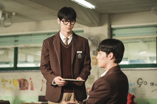 網評2025上半年最愛的韓劇TOP6！《血謎拼圖》第4輸《未知的首爾》，冠軍冷門但零負評