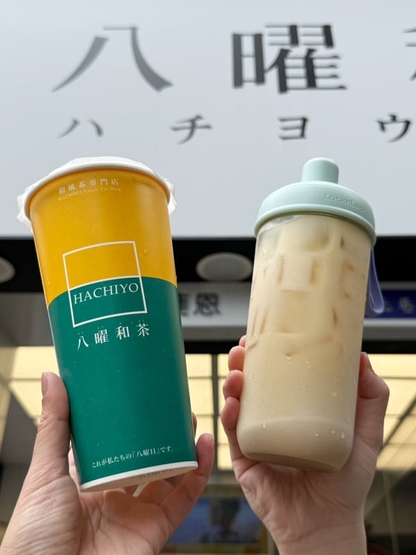 Uber Eats 2025 手搖王活動，多家品牌買一送一優惠。