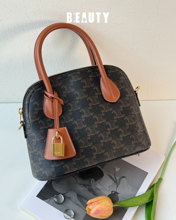 精品老花包評比推薦：CELINE TEEN HONORINE 標誌印花手袋，NT$60,500