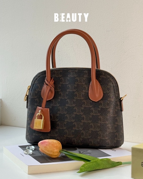 精品老花包評比推薦：CELINE TEEN HONORINE 標誌印花手袋，NT$60,500