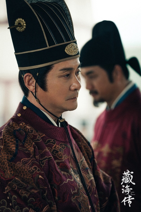 獲得《藏海傳》演技冠軍的，則是飾演「曹靜賢」的邢岷山，他也演過不少知名陸劇，像是他就曾出演《星漢燦爛》裡的「樓太傅」一角。