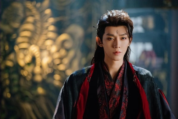 鄧為憑藉《長相思》成為新一代的古裝男神，今年鄧為主演仙俠劇《仙台有樹》飾演蘇易水。《仙台有樹》為師徒虐戀題材，二十年前，西山派掌門沐清歌為守護蒼生，獻出金丹將徒弟蘇易水身上的靈泉封印。沐清歌此舉被世人誤認為是魔頭，被四大玄門聯合剿殺。二十年後，沐清歌轉生成為薛冉冉，蘇易水將冉冉收入門下。