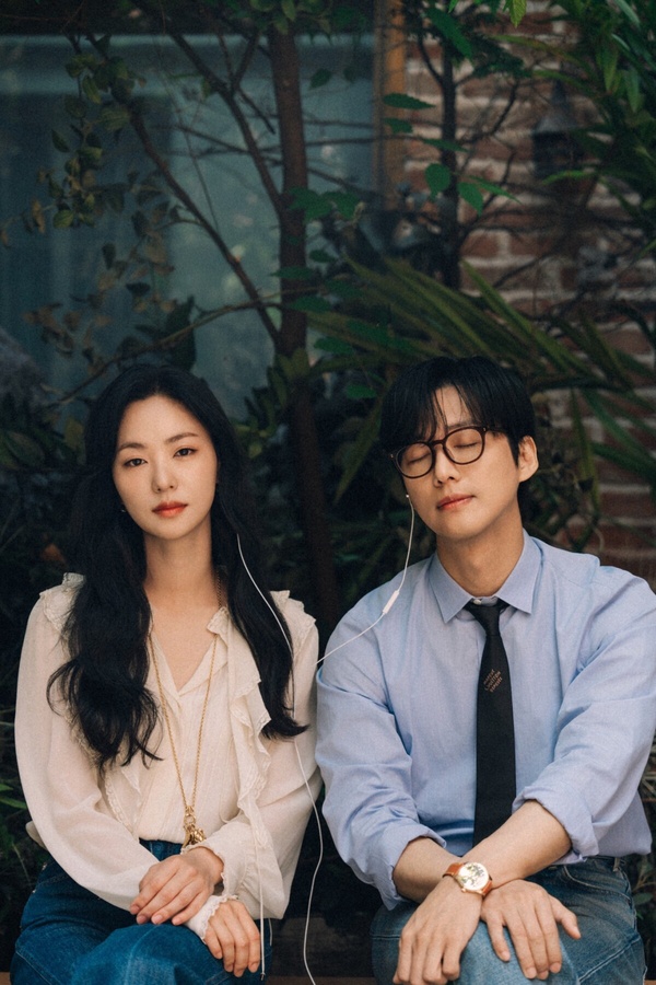 韓劇《我們的電影》官方海報，主演南宮珉與全余贇展現悲劇愛情的文藝氛圍。