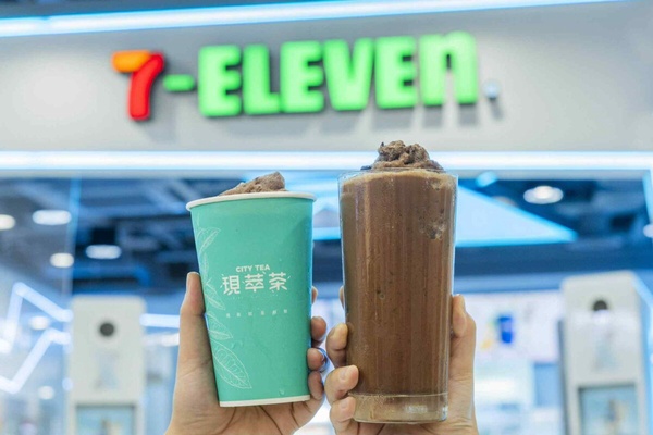 買一送一！7-11「HERSHEY’S巧克力」新品登場，巧克冰沙、雙餡泡芙、可可蝴蝶丹麥必吃