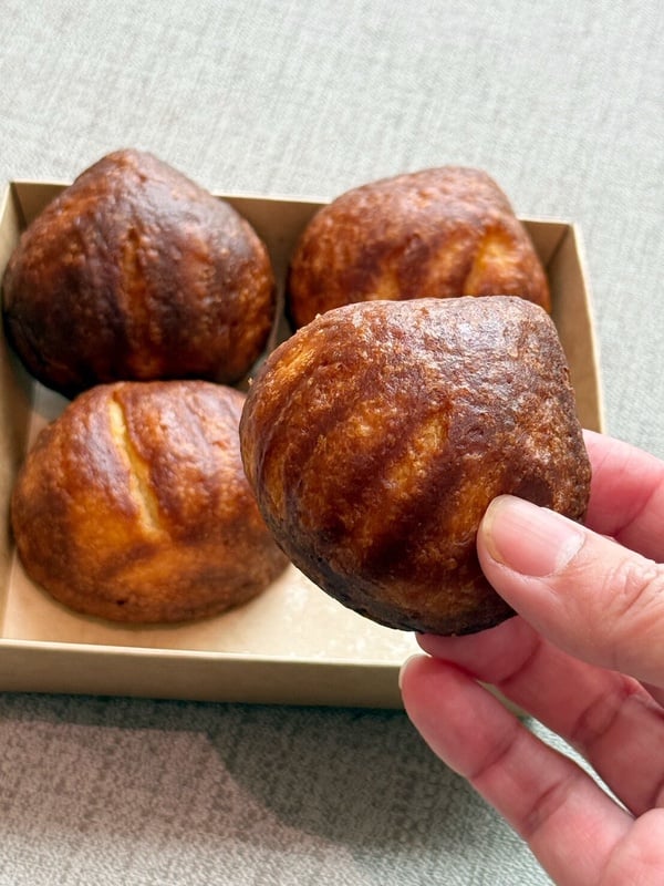 吳寶春麥方店「栗子型烤年糕」：一盒4入售價119元