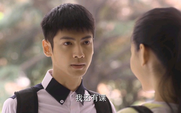羅雲熙在電視劇《何以笙簫默》中飾演少年何以琛，此為他早期的竄紅角色。