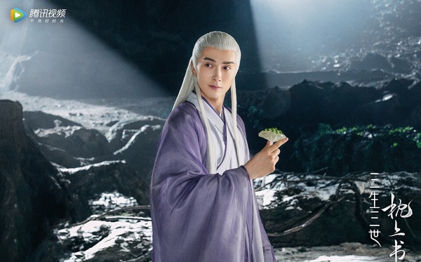 高偉光飾演的東華帝君，是他在陸劇《三生三世枕上書》中至今最經典的角色。