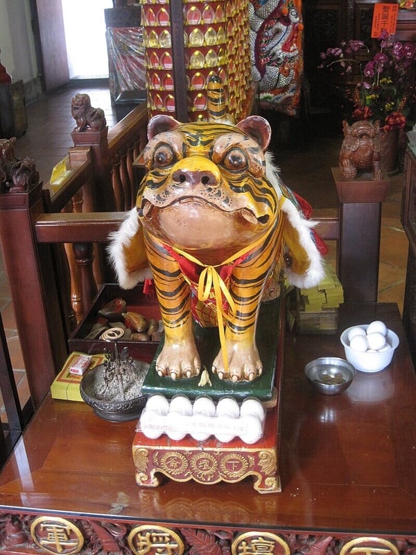 虎爺生日怎麼拜？拜虎爺求財方法，供品禁忌、參拜流程一次看！